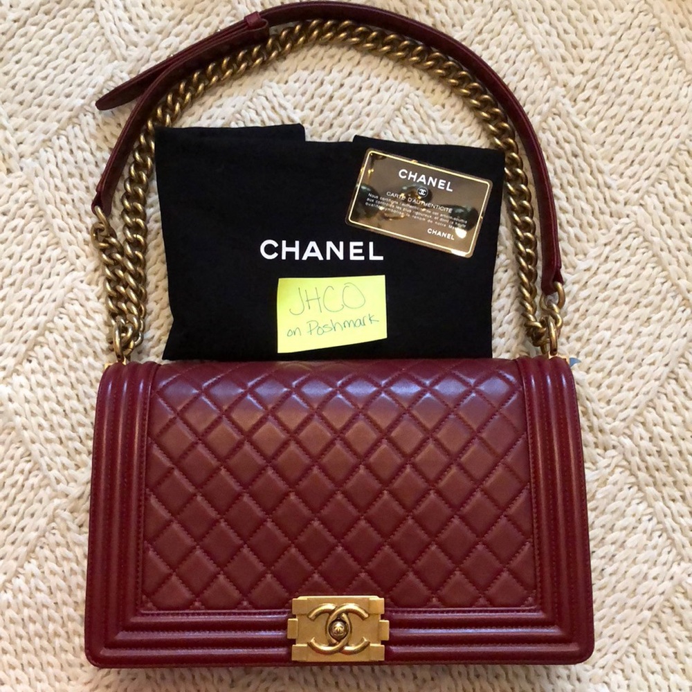 ❤️SOLD❤️ 💯% AUTHENTIC CHANEL NEW MEDIUM BOY BAG‼️